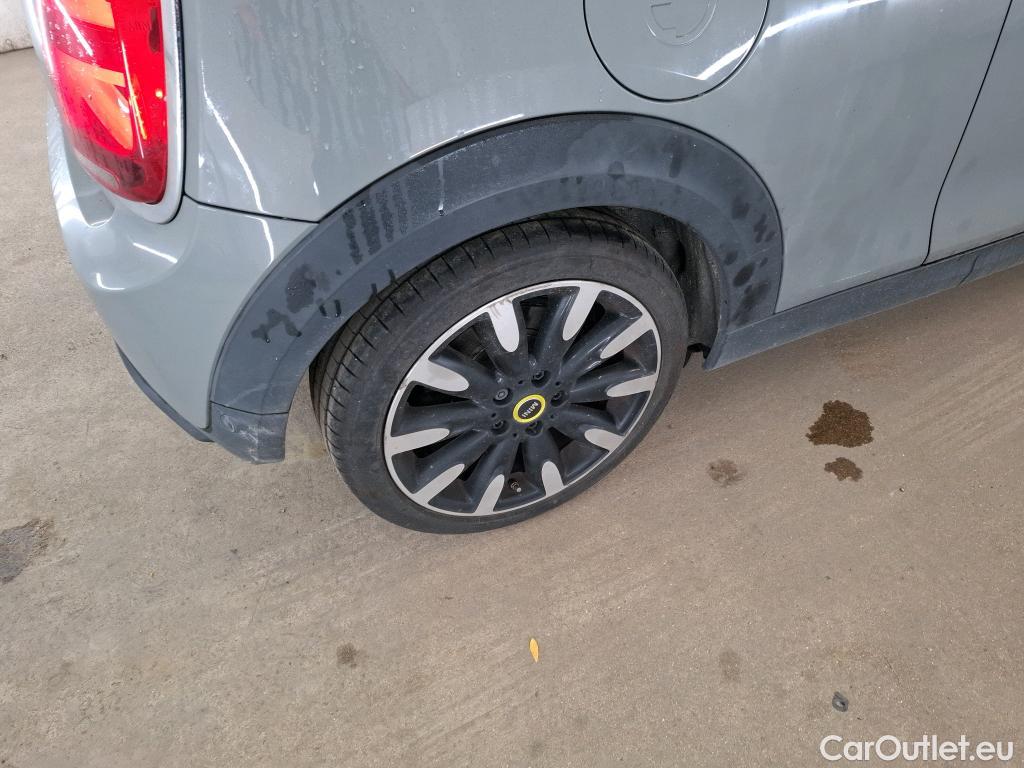  Mini  Mini   / 2014 / 3P / Berline Cooper SE Finition Yours 184 ch BVA #18