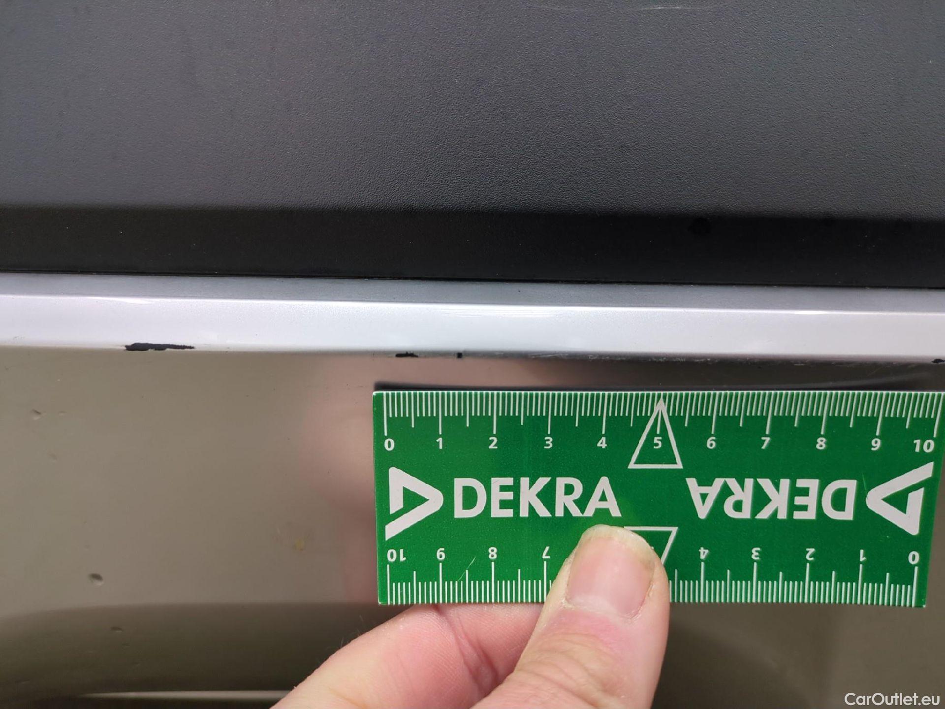  KIA  XCeed KIA  / 2019 / 5P / Crossover 1.6 CRDI 136 ISG LAUNCH EDITION #57