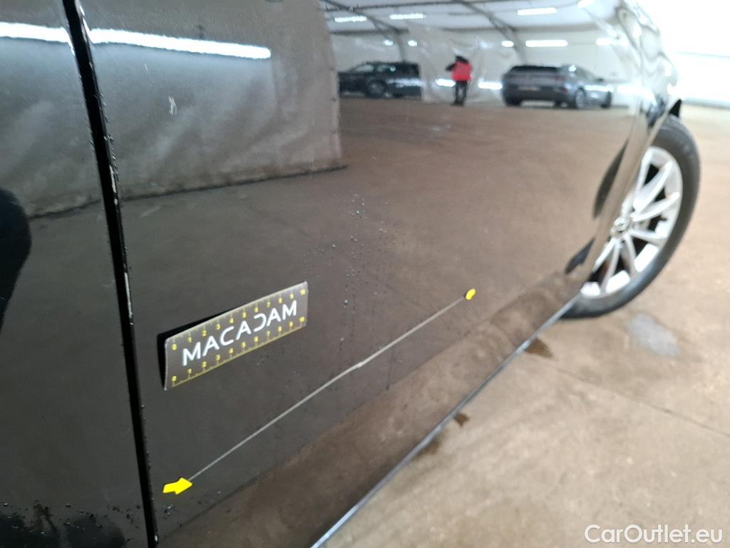  Mercedes  A-Klasse MERCEDES-BENZ Classe A Berline / 2018 / 4P / Berline A 180 d Business Line #6