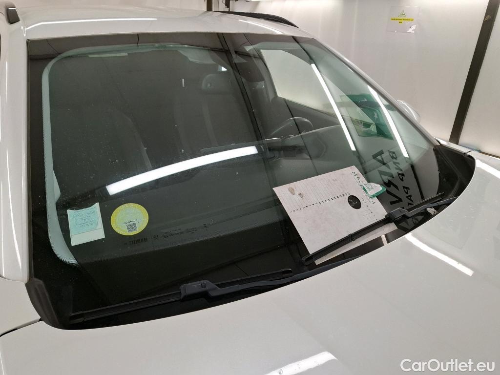  Peugeot  2008  Allure Pack 1.5 HDi 130CV BVA8 E6d #1