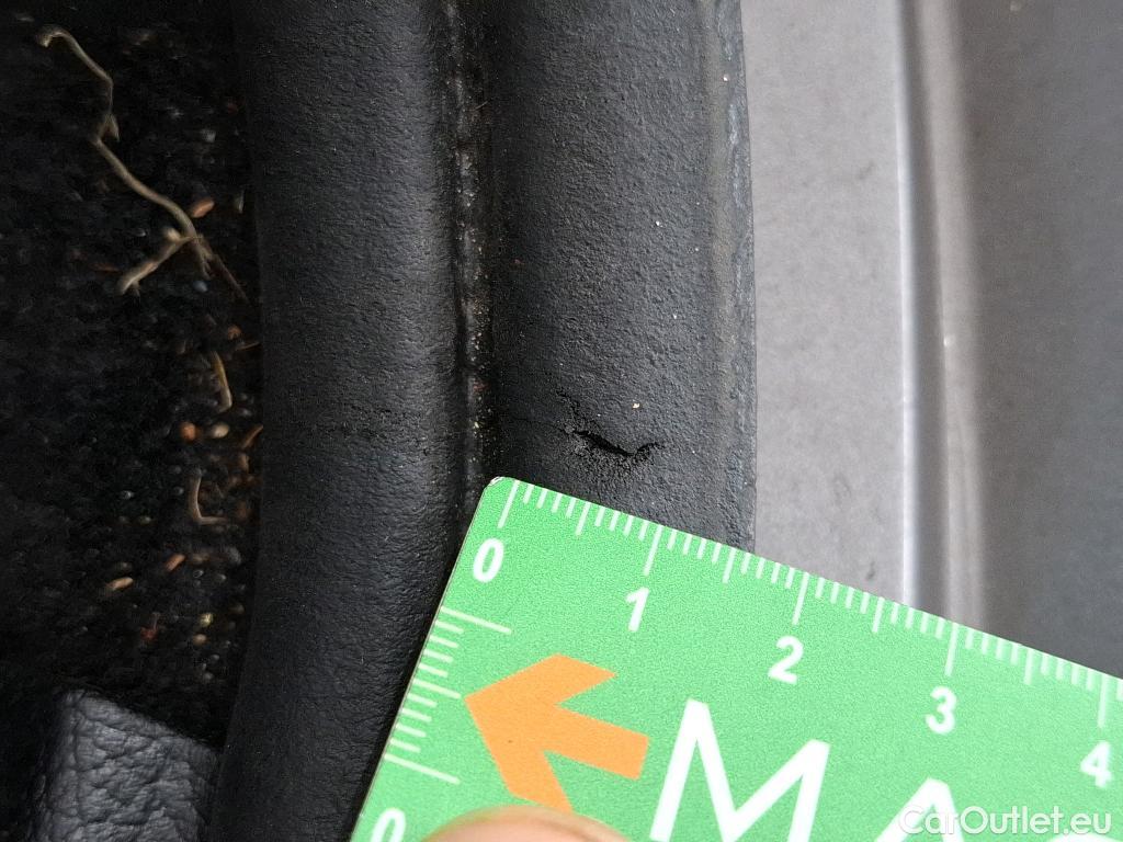  Mercedes  GLA MERCEDES-BENZ  / 2020 / 5P / SUV 1.3  200 BUSINESS LINE DCT #25