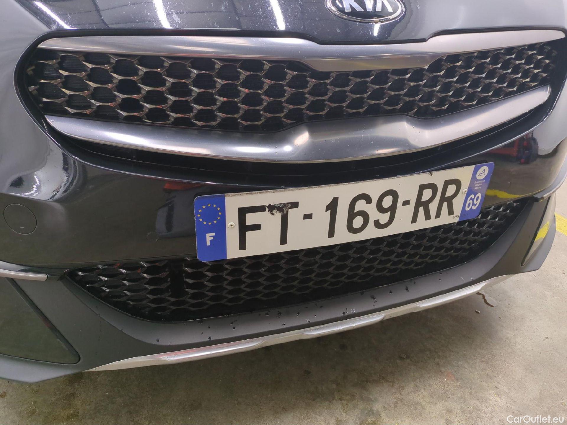  KIA  XCeed KIA  / 2019 / 5P / Crossover 1.6 CRDI 136 ISG LAUNCH EDITION #38