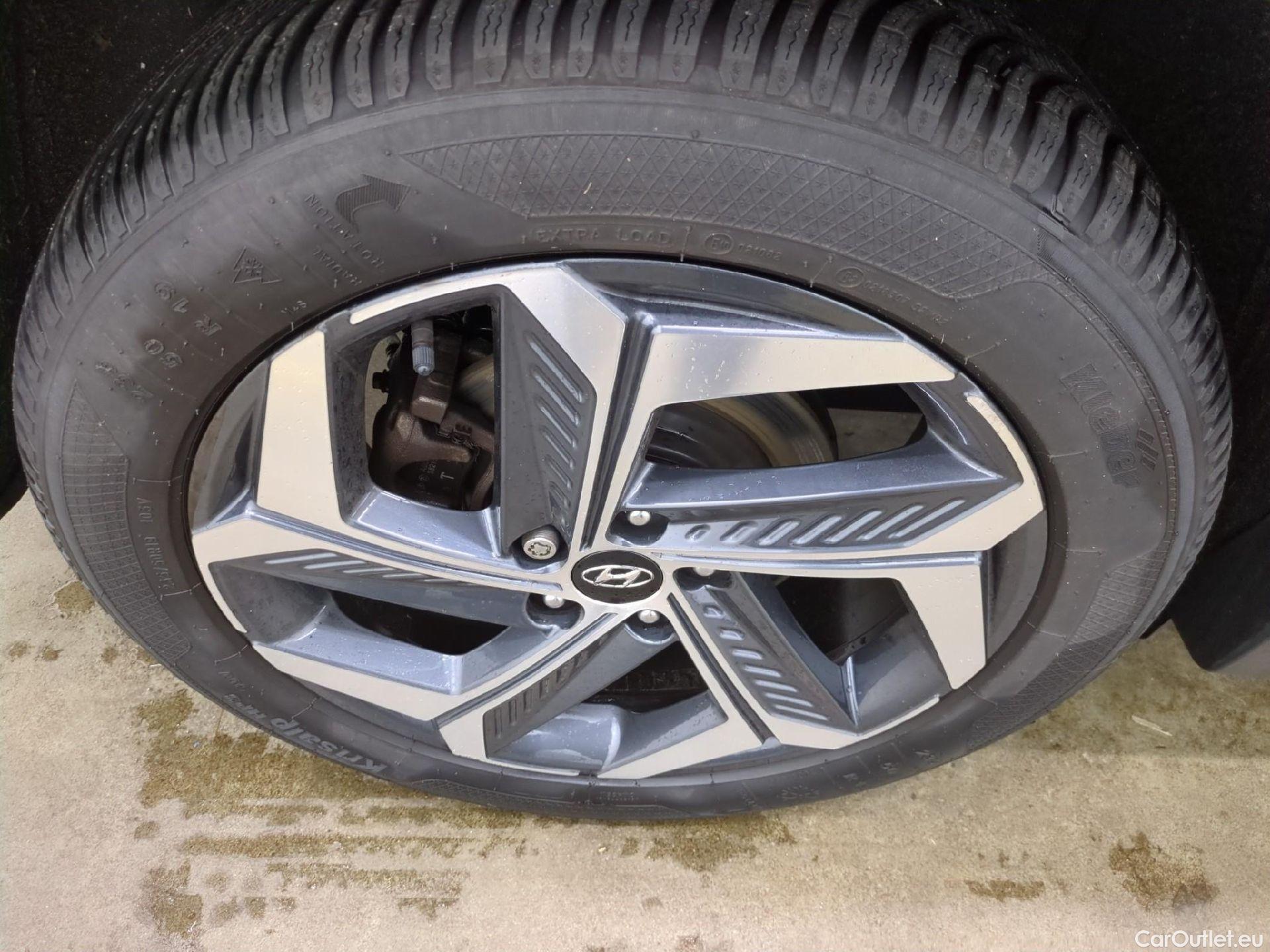  Hyundai  Tucson HYUNDAI  / 2020 / 5P / SUV 1.6 PHEV 265 HTRAC CREATIVE 4WD AUTO #13