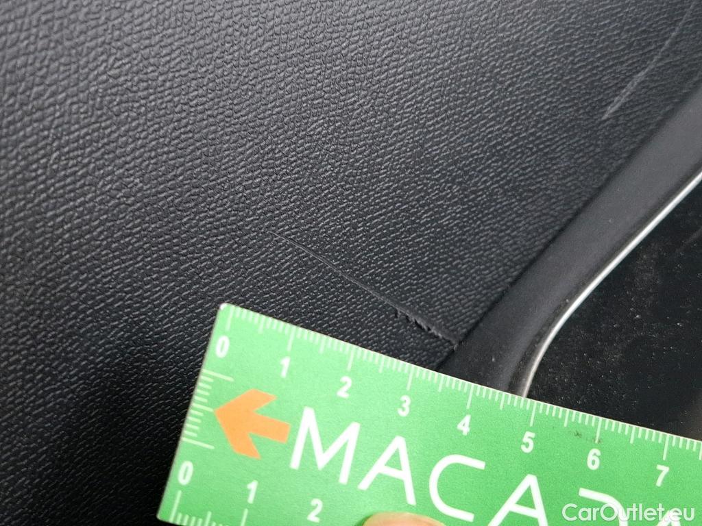  Peugeot  5008  Allure Pack 1.5 HDi 130CV BVA8 7 Sieges E6d #60