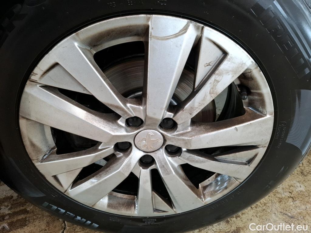  Peugeot  5008  Active Business 1.2 PureTech 130CV BVA8 E6d #9