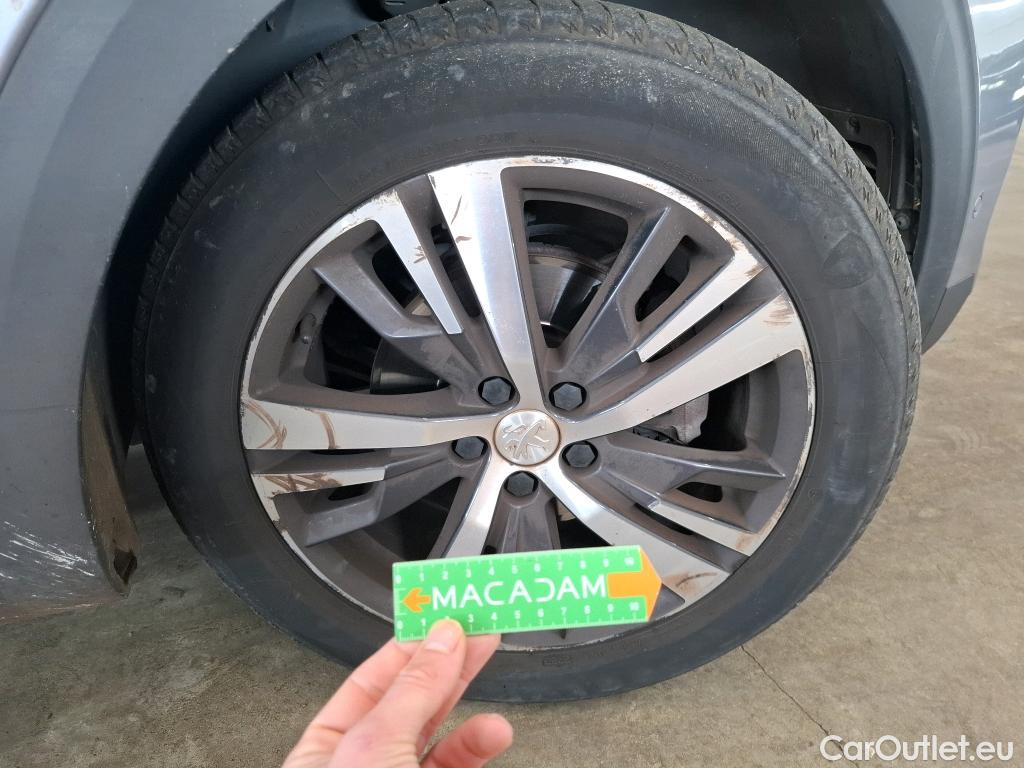  Peugeot  5008  Allure Pack 1.5 HDi 130CV BVA8 7 Sieges E6d #49