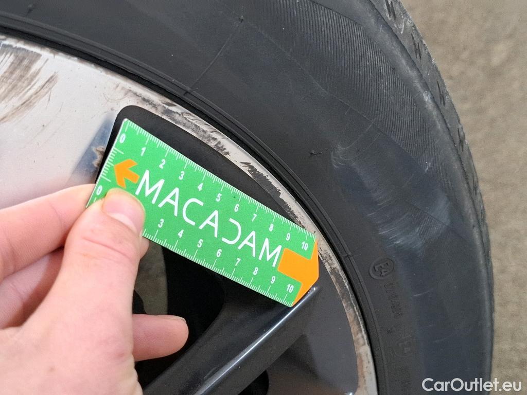  Peugeot  5008  Allure Pack 1.5 HDi 130CV BVA8 7 Sieges E6d #52