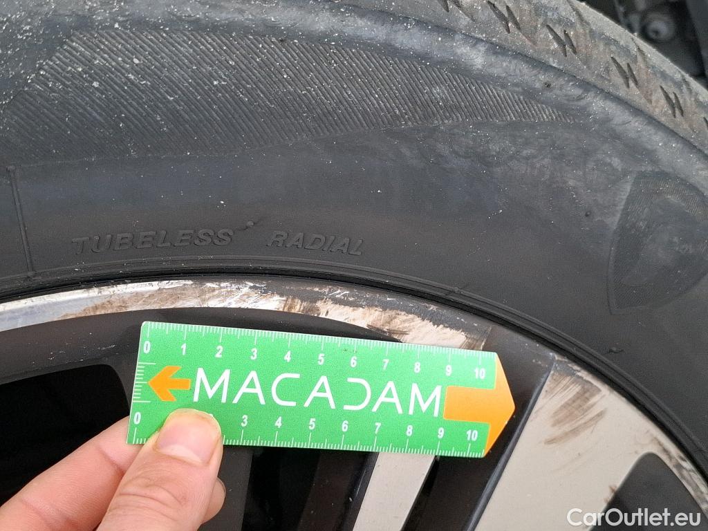  Peugeot  5008  Allure Pack 1.5 HDi 130CV BVA8 7 Sieges E6d #50