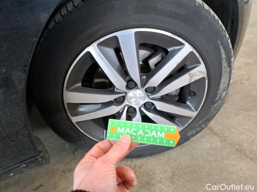  Peugeot  308  Style 1.5 HDi 130CV BVA8 E6d #23