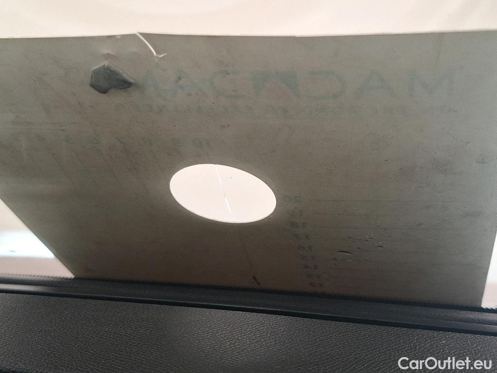  Peugeot  3008 PEUGEOT  / 2020 / 5P / SUV 1.6 HYBRID 225 E-EAT8 GT Pack #3