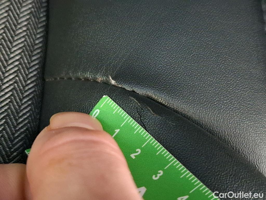  Peugeot  5008  Allure Pack 1.5 HDi 130CV BVA8 7 Sieges E6d #37