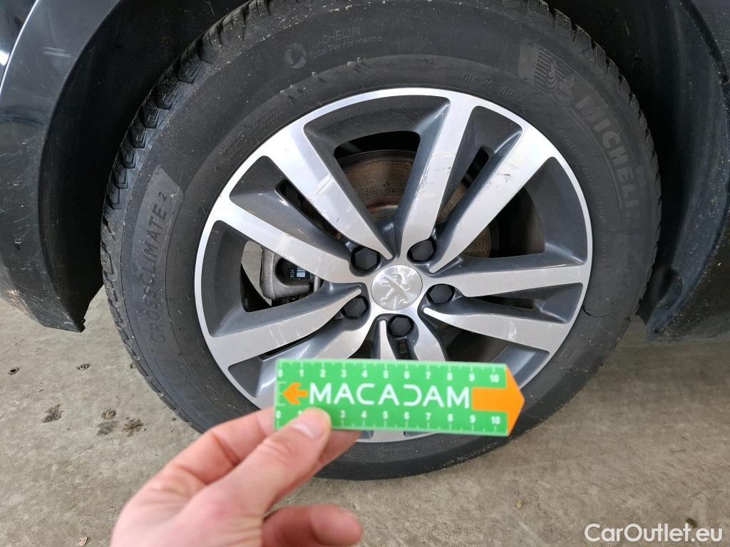  Peugeot  308  Style 1.5 HDi 130CV BVA8 E6d #32