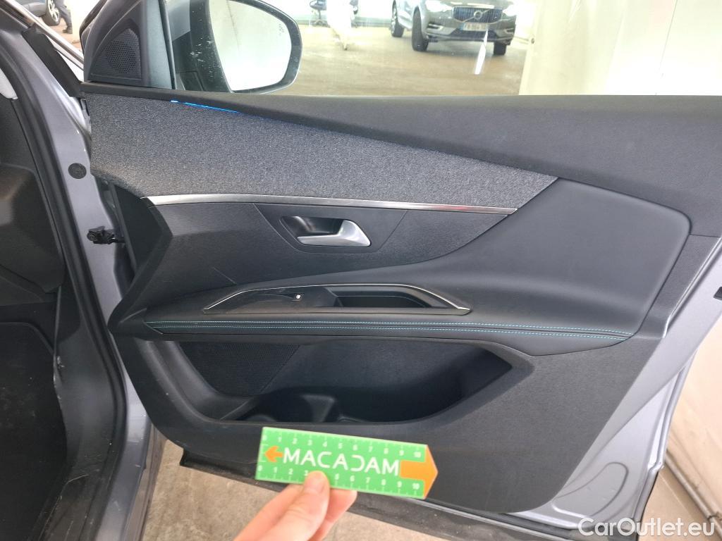  Peugeot  5008  Allure Pack 1.5 HDi 130CV BVA8 7 Sieges E6d #58