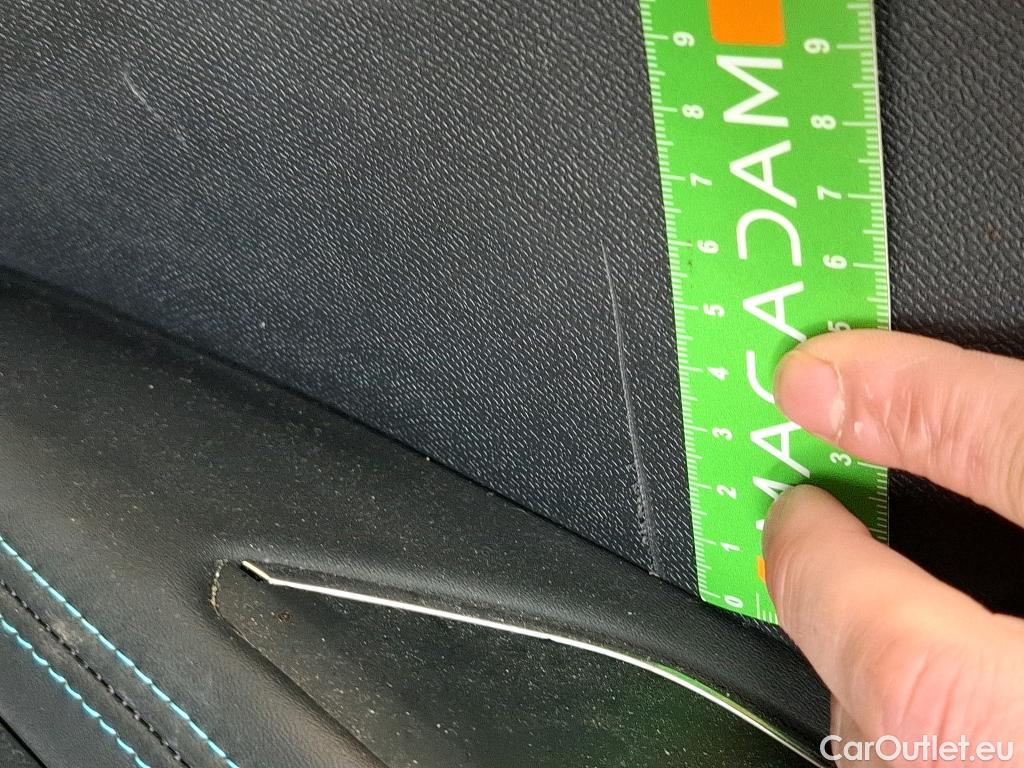  Peugeot  5008  Allure Pack 1.5 HDi 130CV BVA8 7 Sieges E6d #59