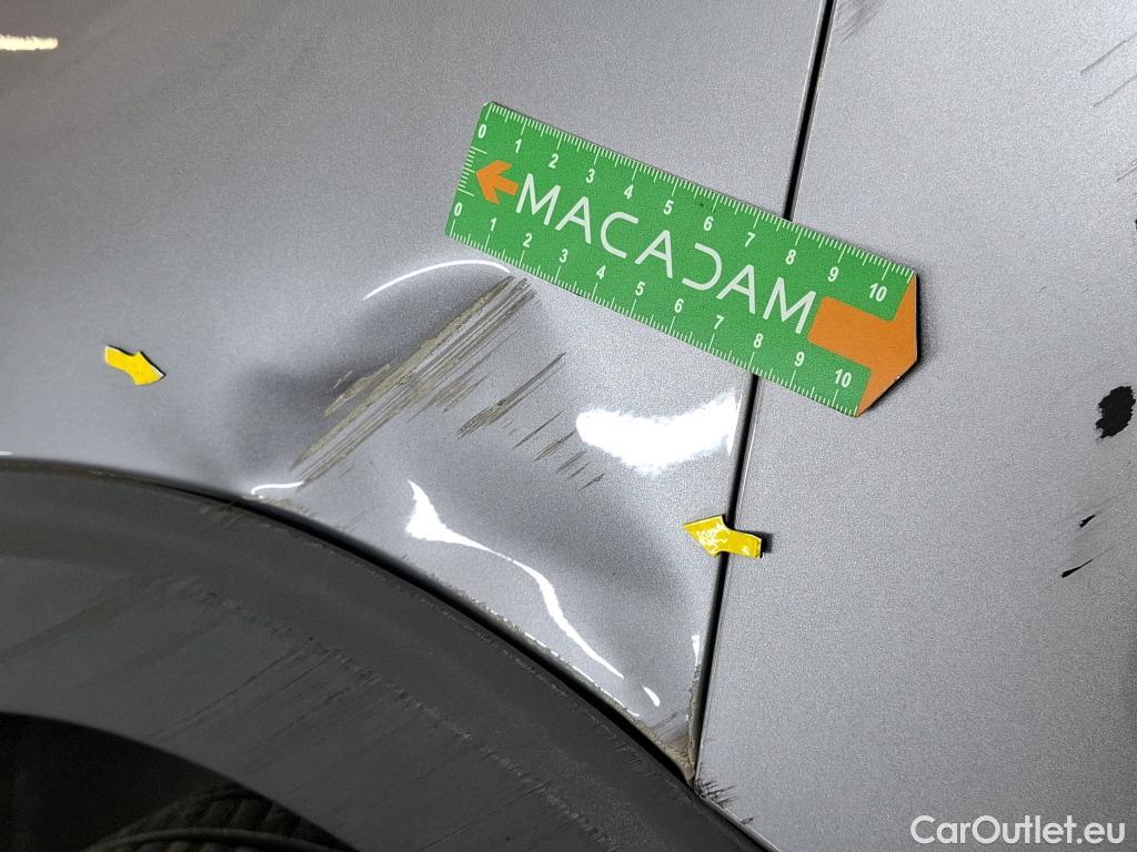  Peugeot  5008  Allure Pack 1.5 HDi 130CV BVA8 7 Sieges E6d #9