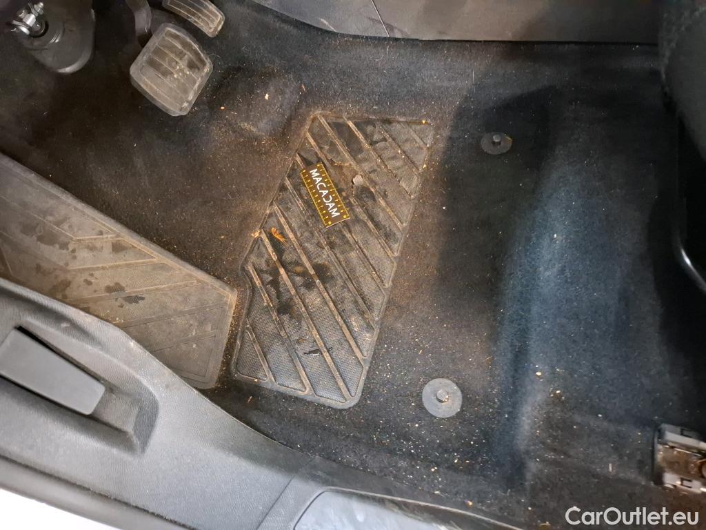  Peugeot  3008  Active Business 1.2 PureTech 130CV BVA8 E6d #13