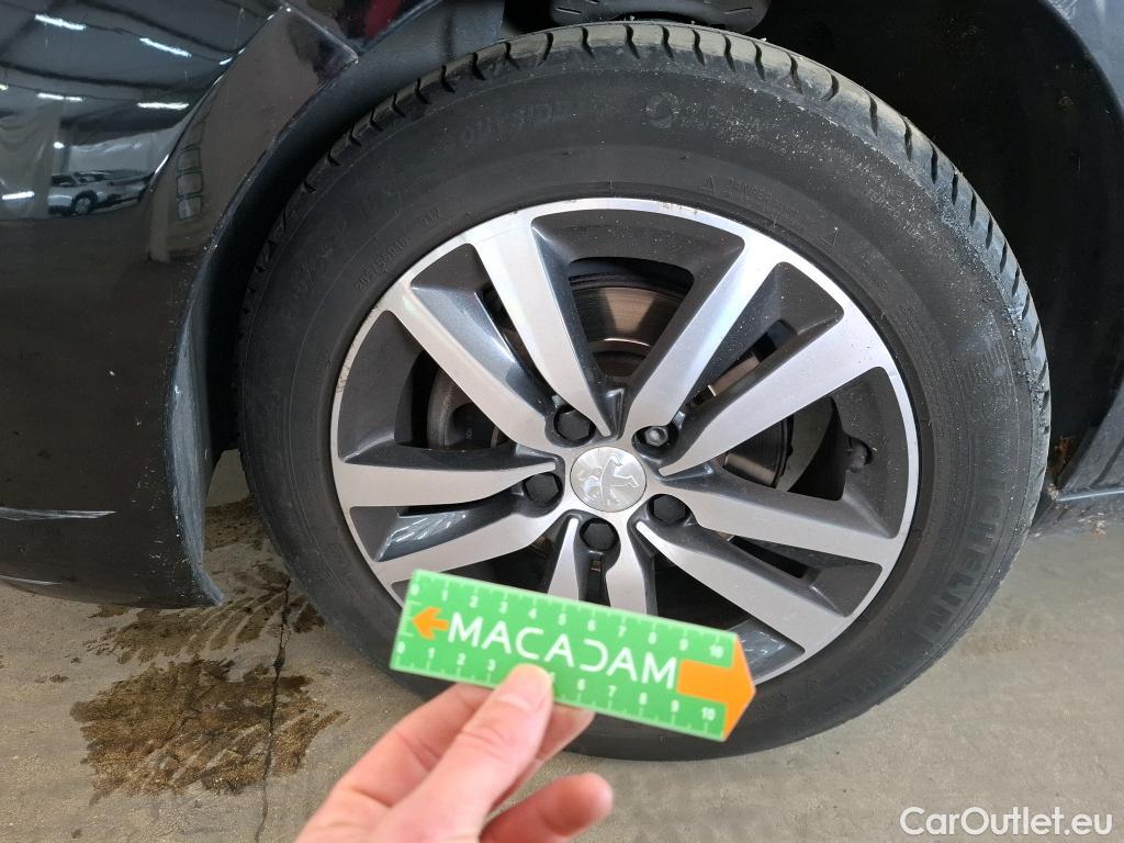  Peugeot  308  Style 1.5 HDi 130CV BVA8 E6d #40