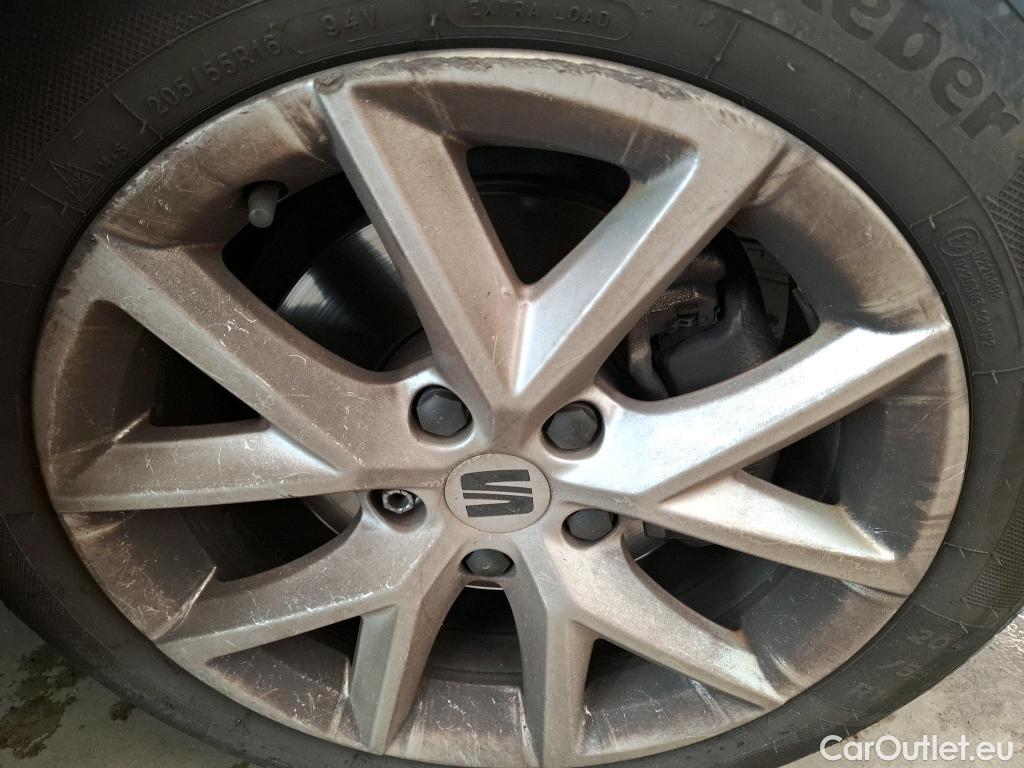  Seat  Leon SEAT  Sportstourer / 2020 / 5P / Break 1.0 eTSI 110 DSG S&S Style Business #14