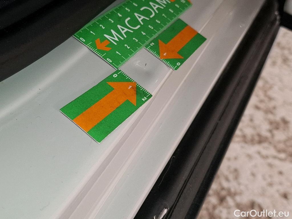  Volkswagen  T-CROSS VOLKSWAGEN  / 2018 / 5P / SUV 1.0 TSI 110ch DSG Life Plus #4