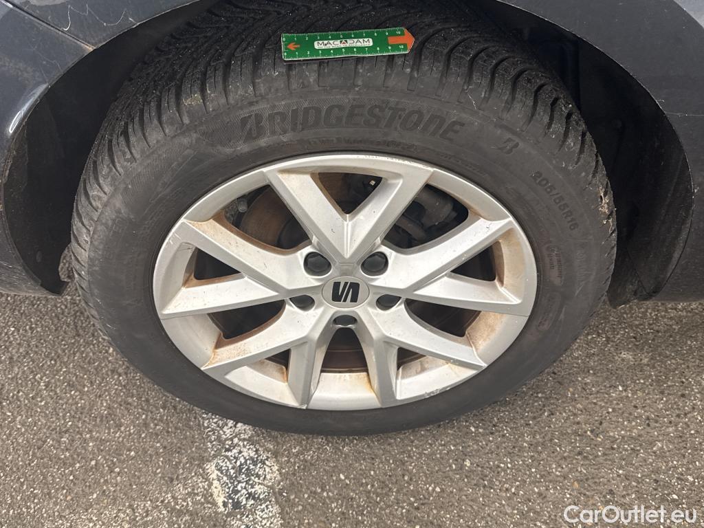  Seat  Leon SEAT  Sportstourer / 2020 / 5P / Break 1.0 eTSI 110 DSG S&S Style Business #17