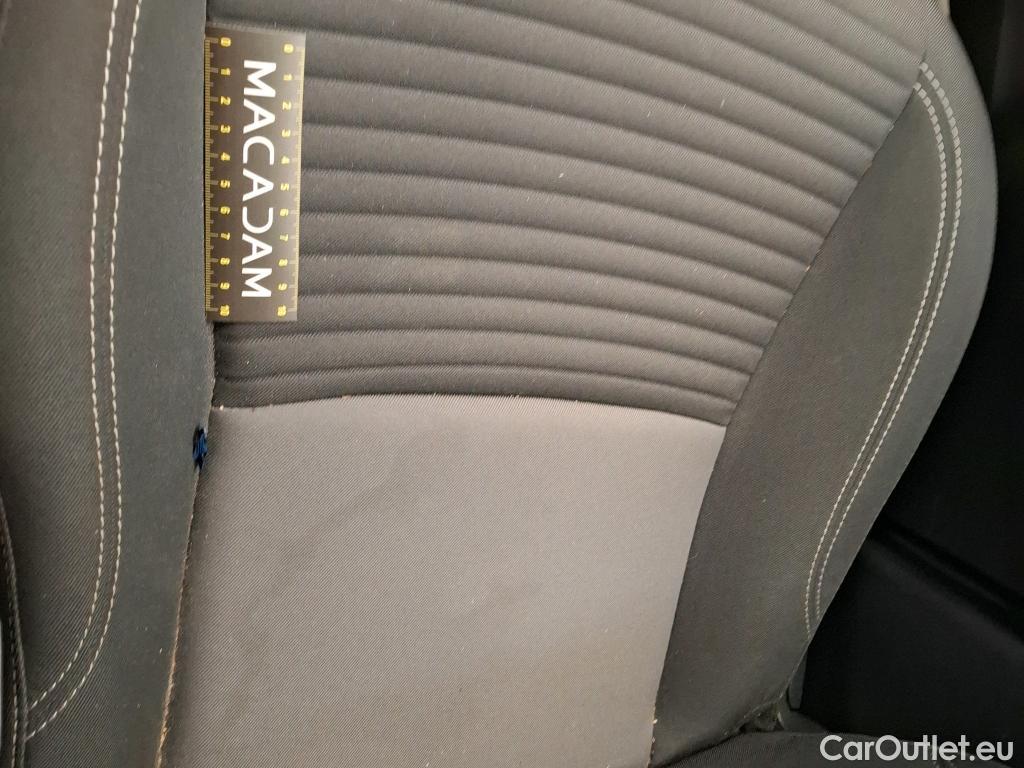  Toyota  Yaris TOYOTA  Hybride 5p Berline 1.5 VVT-I HYBRID France Business #9