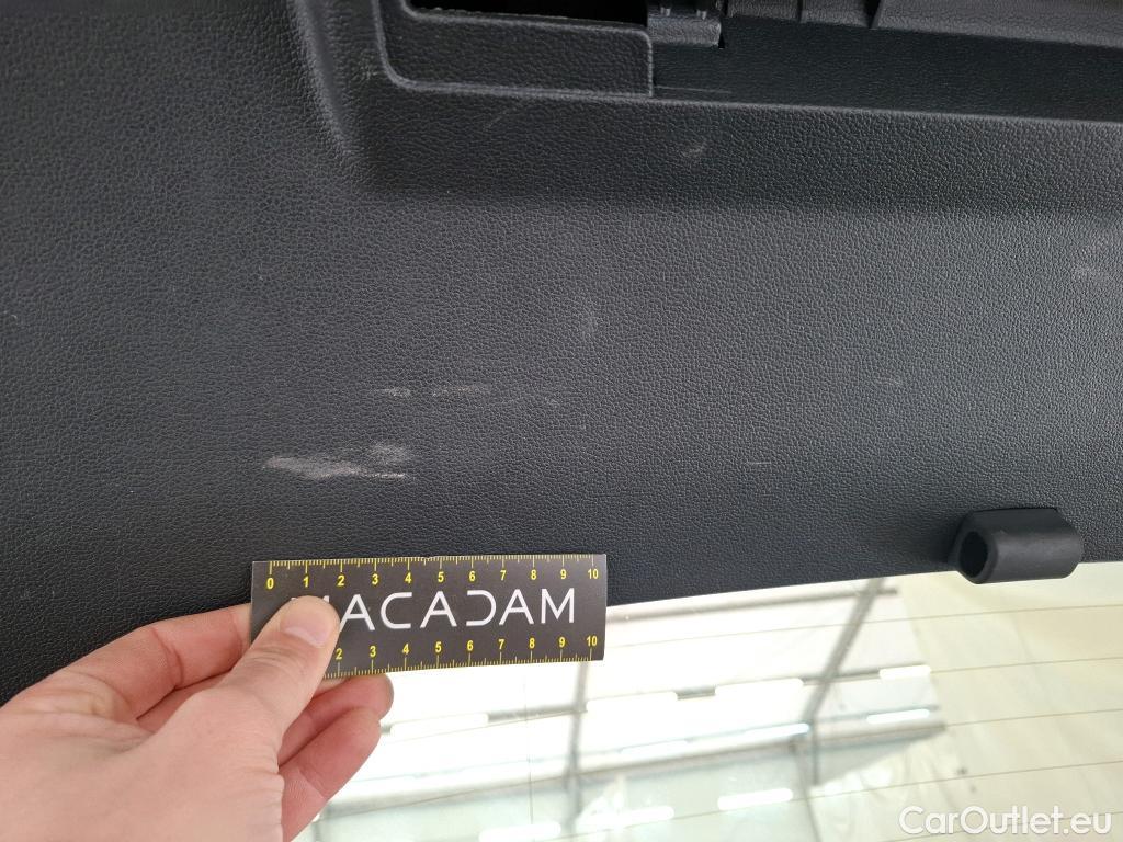  Volkswagen  Golf  VIII Berline Life Plus 2.0 TDI 115CV BVM6 E6d #5