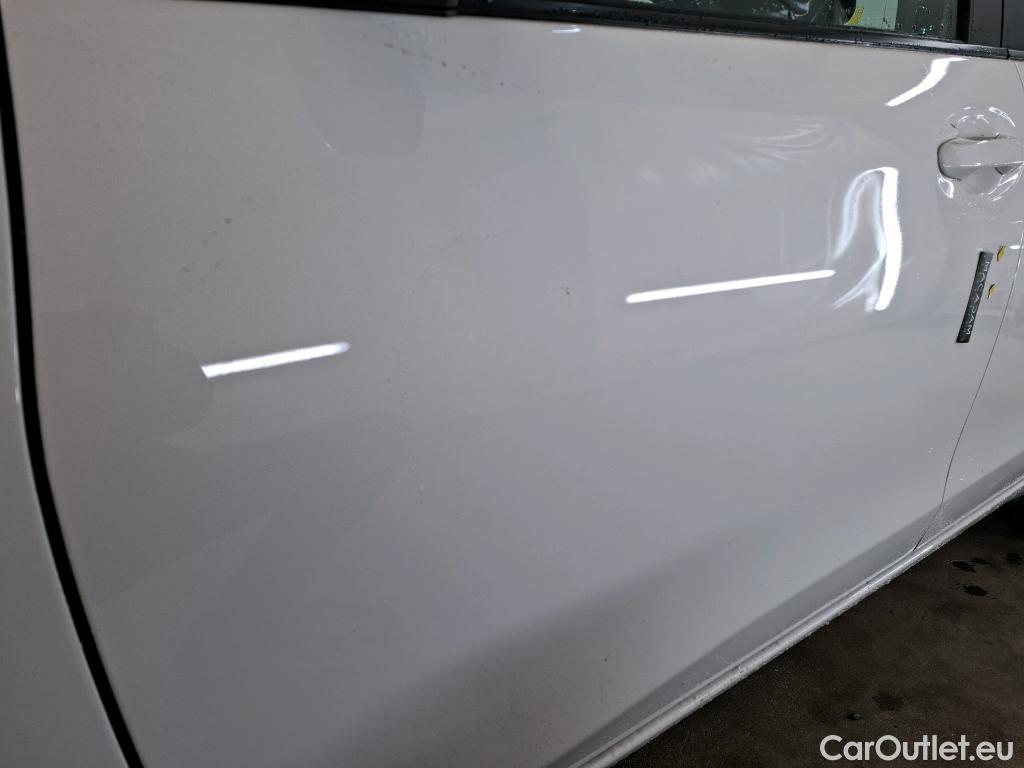  Toyota  Yaris TOYOTA  Hybride 5p Berline 1.5 VVT-I HYBRID France Business #3