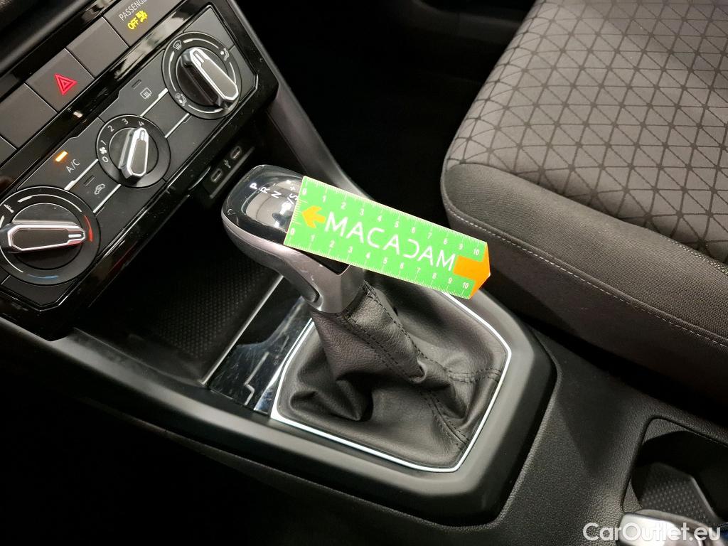  Volkswagen  T-CROSS VOLKSWAGEN  / 2018 / 5P / SUV 1.0 TSI 110ch DSG Life Plus #6