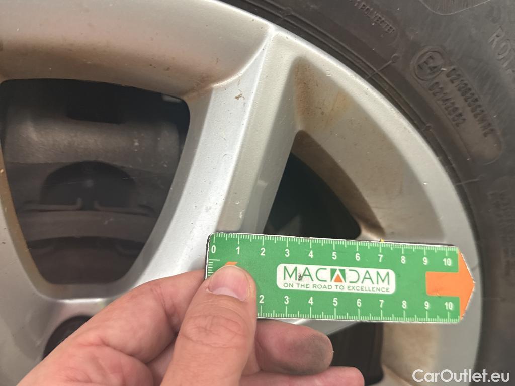  Seat  Leon SEAT  Sportstourer / 2020 / 5P / Break 1.0 eTSI 110 DSG S&S Style Business #22