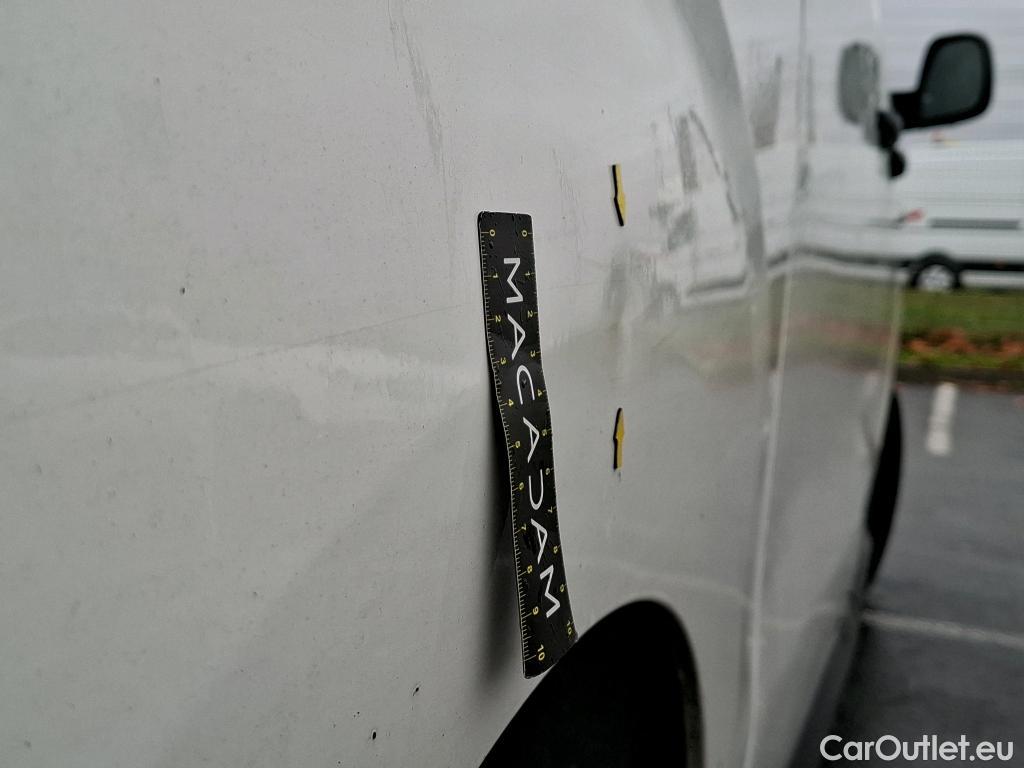  Peugeot  Expert PEUGEOT  / 2016 / 4P / Fourgon tôlé 1.5 BLUEHDI 120 S&S STANDARD PREMIUM #31