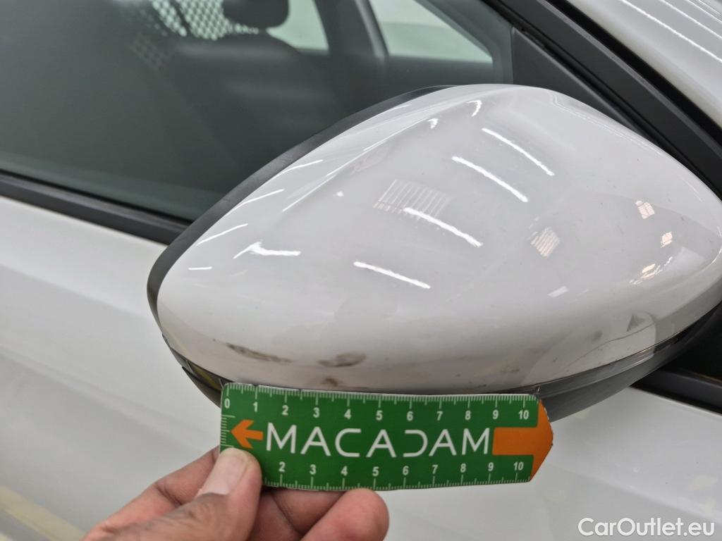  Peugeot  308  / 2017 / 5P / Berline BlueHDi 130 EAT6 S&S ACTIVE BUSINESS / TRANSFO VP/VF #94