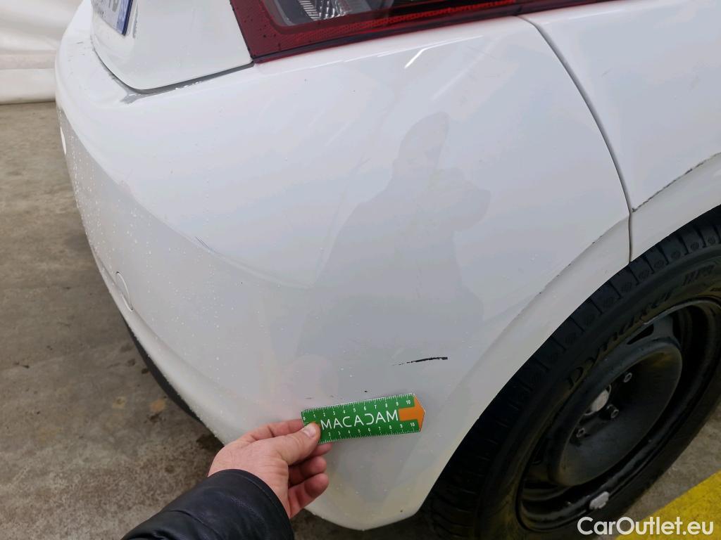  Peugeot  208  Affaire Premium Pack 1.5 HDi 100CV BVM5 E6dT #24