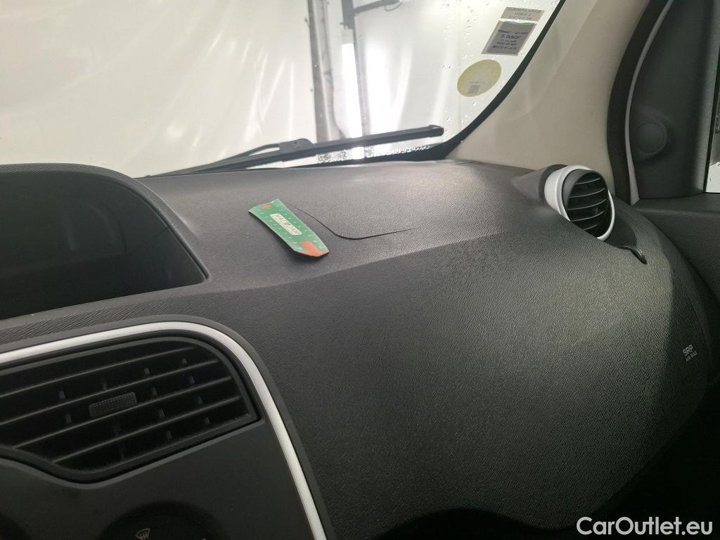  Renault  Kangoo RENAULT  EXPRESS VU 4p EVL Confort Energy dCi 75 E6 fourgonnette #17