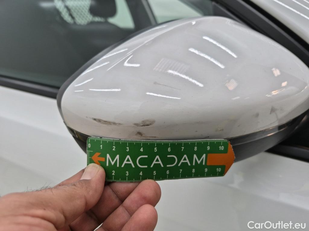  Peugeot  308  / 2017 / 5P / Berline BlueHDi 130 EAT6 S&S ACTIVE BUSINESS / TRANSFO VP/VF #95