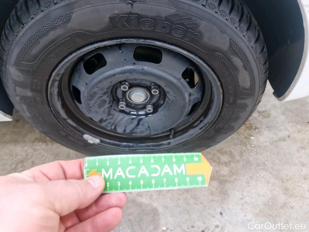  Peugeot  208  Affaire Premium Pack 1.5 HDi 100CV BVM5 E6dT #30