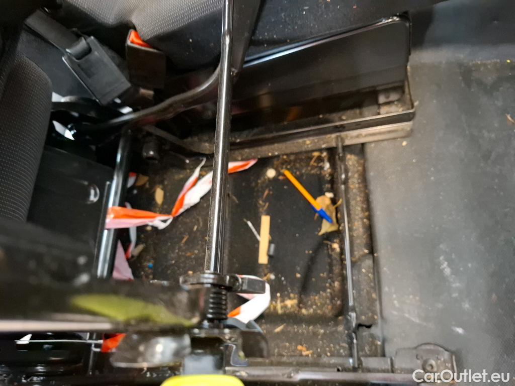  Peugeot  Partner  L1 Electric Premium BVA #19