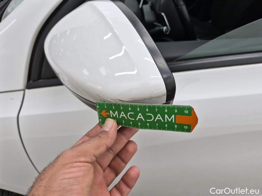  Peugeot  308  / 2017 / 5P / Berline BlueHDi 130 EAT6 S&S ACTIVE BUSINESS / TRANSFO VP/VF #90