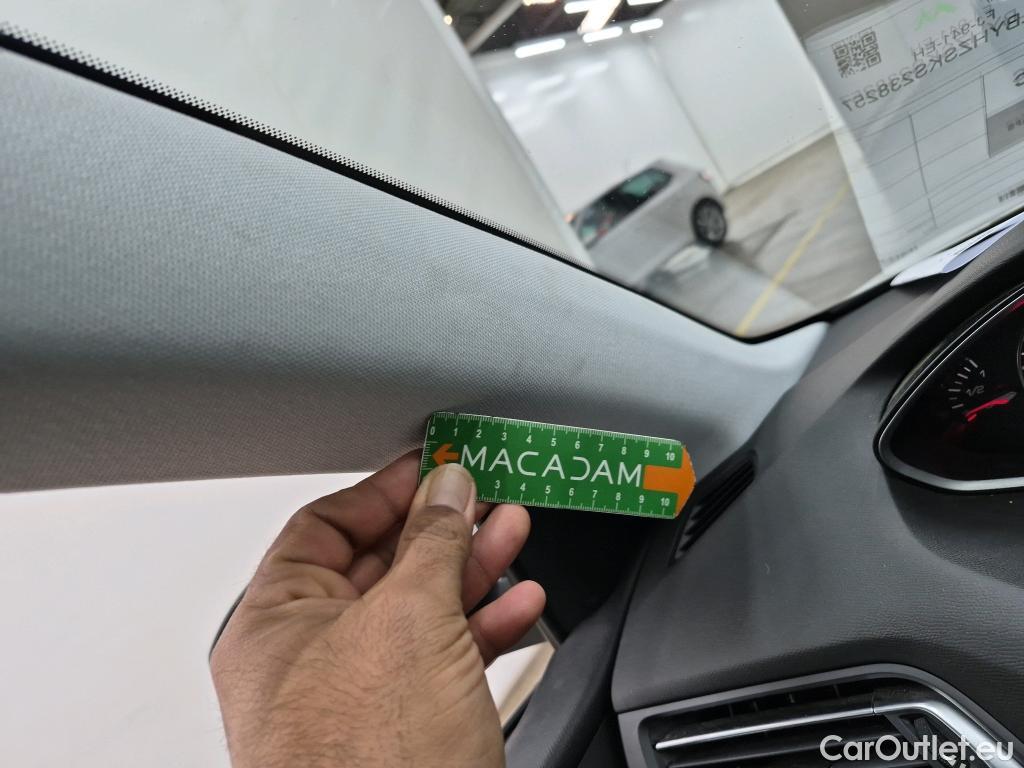  Peugeot  308  / 2017 / 5P / Berline BlueHDi 130 EAT6 S&S ACTIVE BUSINESS / TRANSFO VP/VF #84