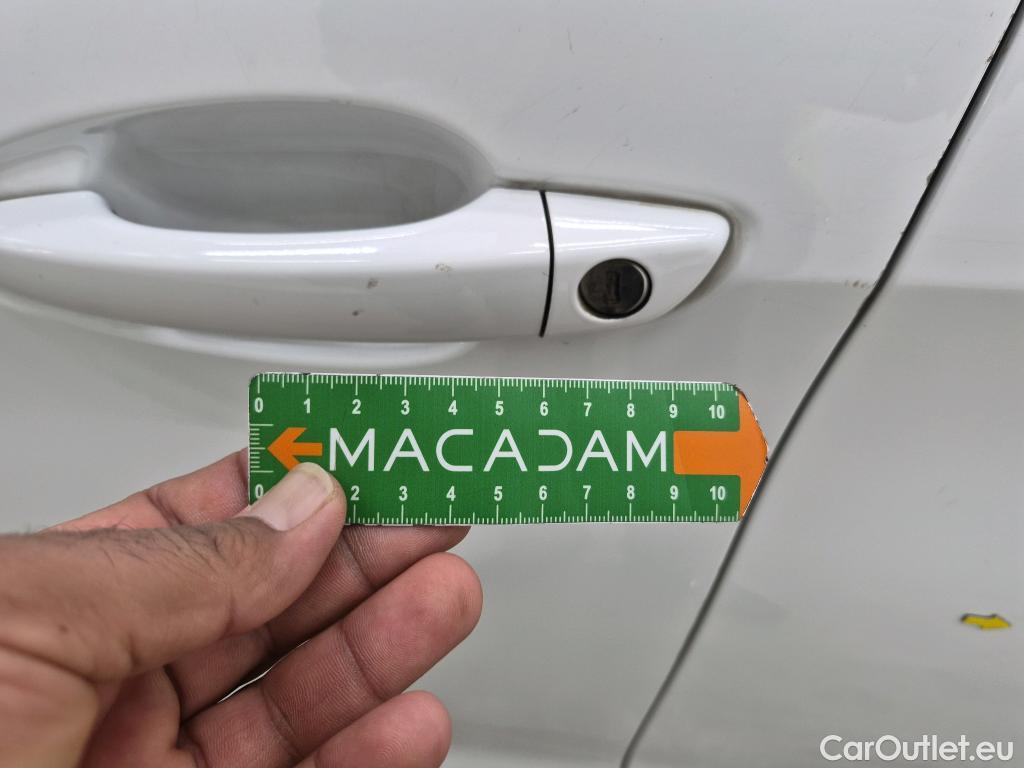  Peugeot  308  / 2017 / 5P / Berline BlueHDi 130 EAT6 S&S ACTIVE BUSINESS / TRANSFO VP/VF #100