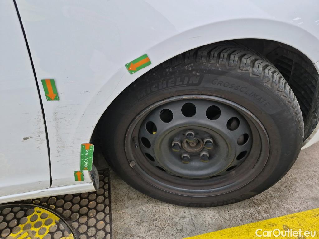  Peugeot  308  / 2017 / 5P / Berline BlueHDi 130 EAT6 S&S ACTIVE BUSINESS / TRANSFO VP/VF #59