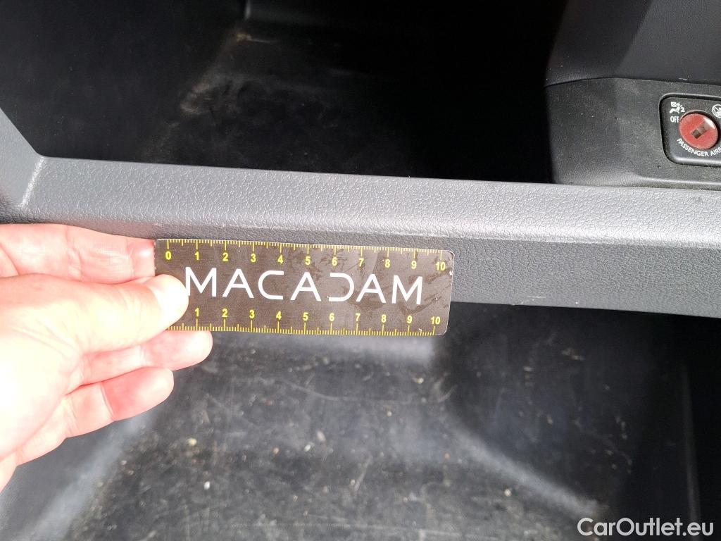  Peugeot  Expert PEUGEOT  / 2016 / 4P / Fourgon tôlé 1.5 BLUEHDI 120 S&S STANDARD PREMIUM #19