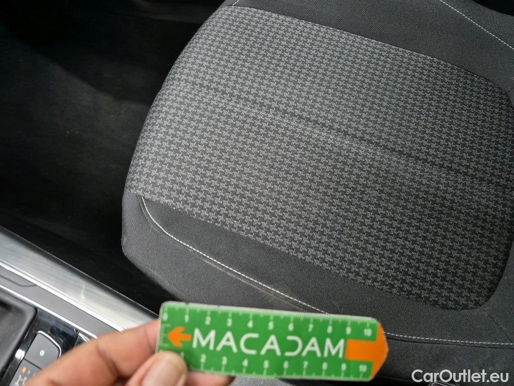  Peugeot  308  / 2017 / 5P / Berline BlueHDi 130 EAT6 S&S ACTIVE BUSINESS / TRANSFO VP/VF #82