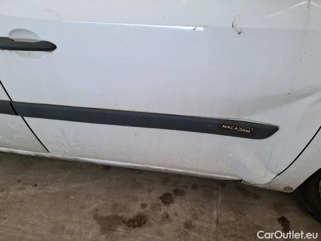  Renault  Kangoo  II Express Maxi Extra (Série Spéciale) 1.5 dCi 95CV BVM6 E6dT #71