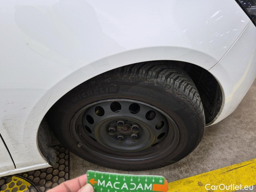  Peugeot  308  / 2017 / 5P / Berline BlueHDi 130 EAT6 S&S ACTIVE BUSINESS / TRANSFO VP/VF #25