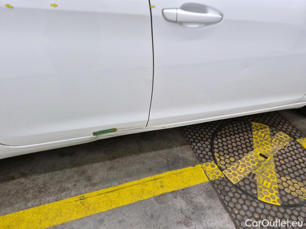  Peugeot  308  / 2017 / 5P / Berline BlueHDi 130 EAT6 S&S ACTIVE BUSINESS / TRANSFO VP/VF #2