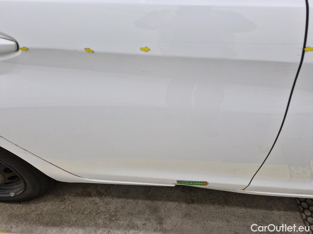  Peugeot  308  / 2017 / 5P / Berline BlueHDi 130 EAT6 S&S ACTIVE BUSINESS / TRANSFO VP/VF #52