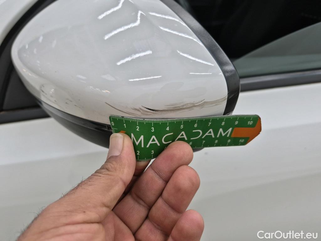  Peugeot  308  / 2017 / 5P / Berline BlueHDi 130 EAT6 S&S ACTIVE BUSINESS / TRANSFO VP/VF #91