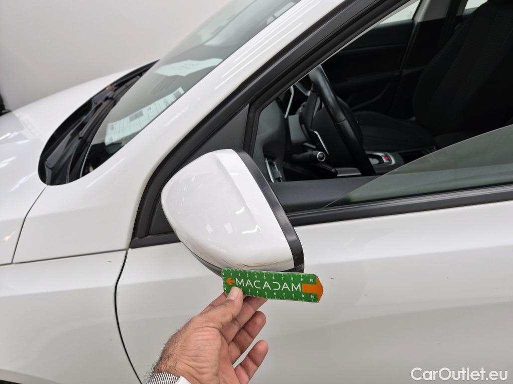  Peugeot  308  / 2017 / 5P / Berline BlueHDi 130 EAT6 S&S ACTIVE BUSINESS / TRANSFO VP/VF #89