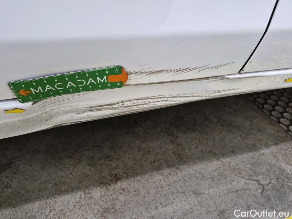  Peugeot  308  / 2017 / 5P / Berline BlueHDi 130 EAT6 S&S ACTIVE BUSINESS / TRANSFO VP/VF #3