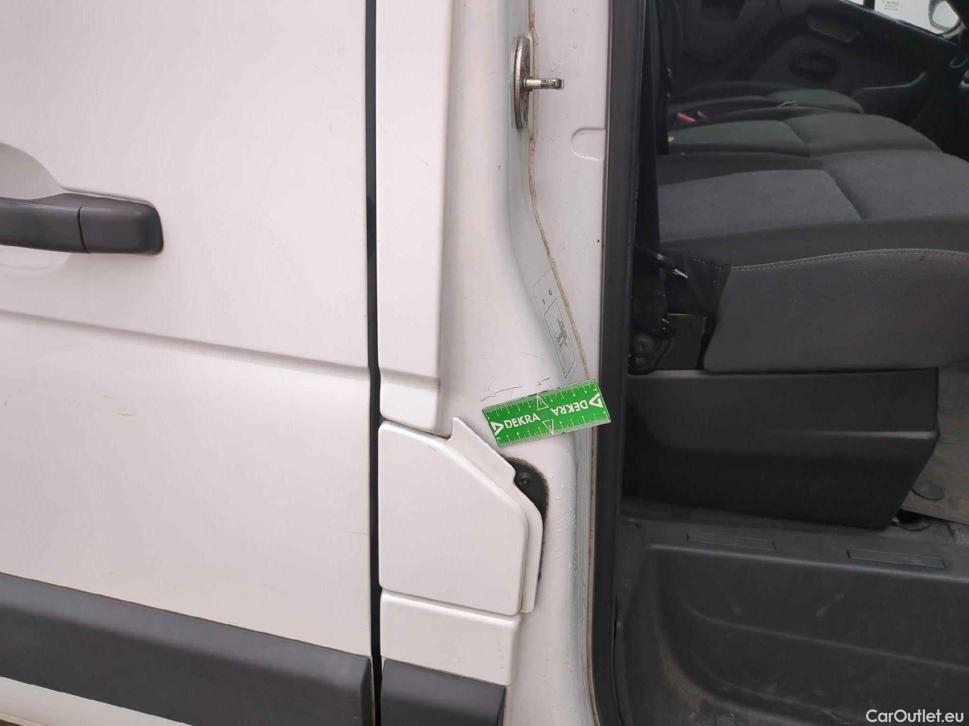  Renault  Master Renault V.I.  VU 2p Châssis cabine 2.3 150.35 CC L2 PFC C E4 P-MS #40